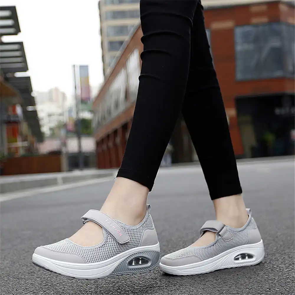 Office Tech Products - 36-41 Demi-season Colored Sneakers Walking Skates