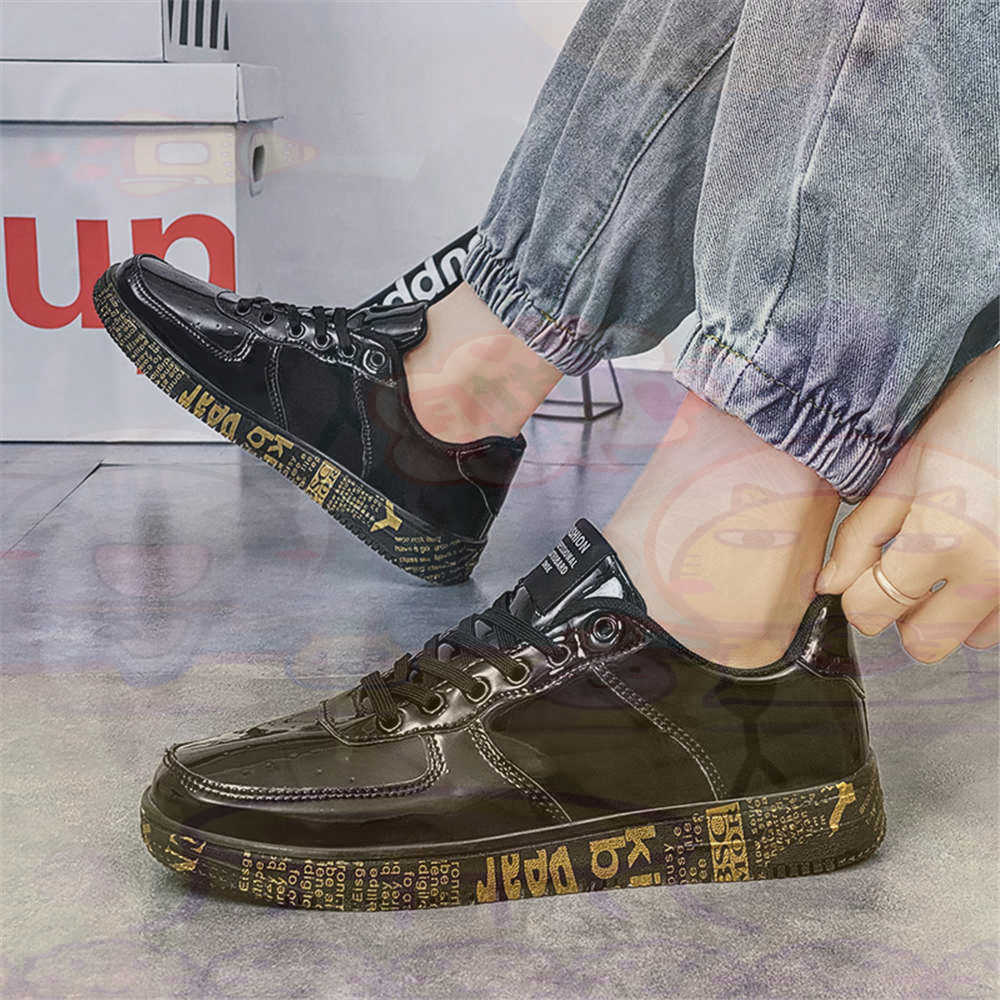 Round Foot Size 45 Sneakers Wh - Office Tech Products 评论和价格